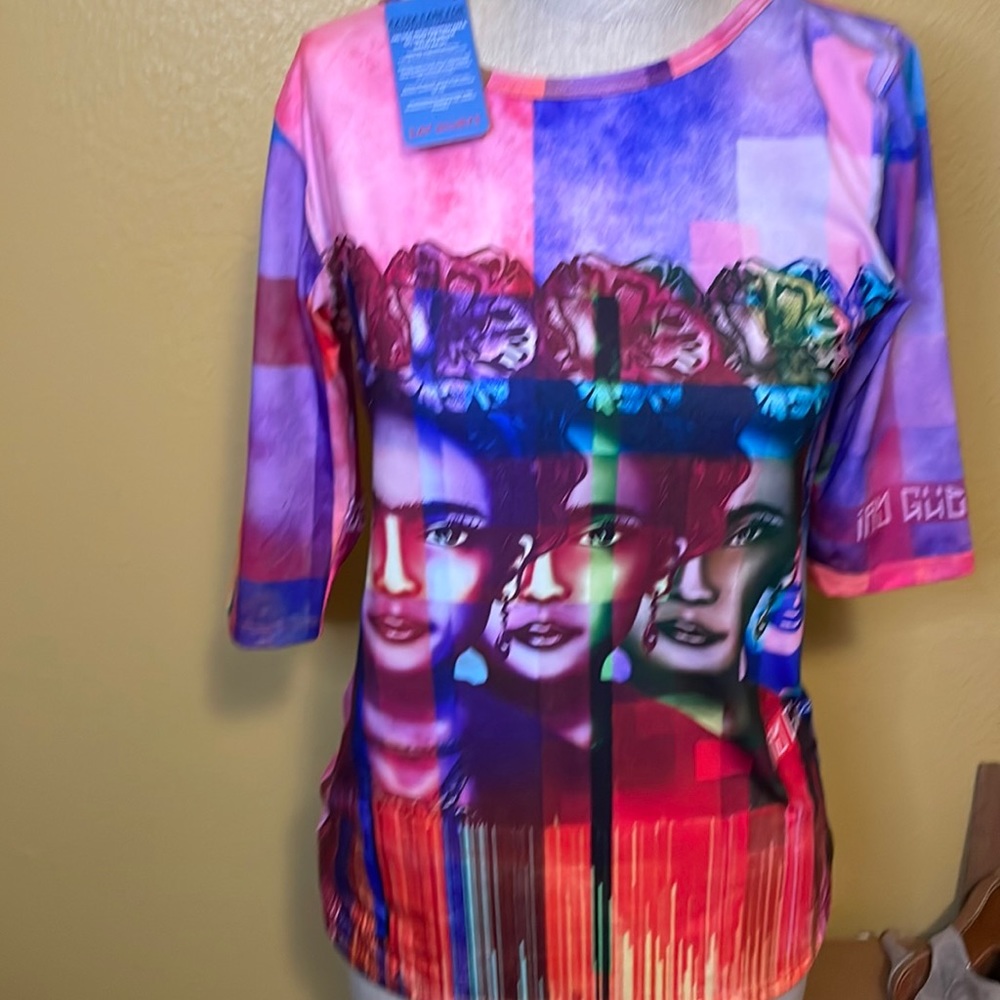 Colorful tee